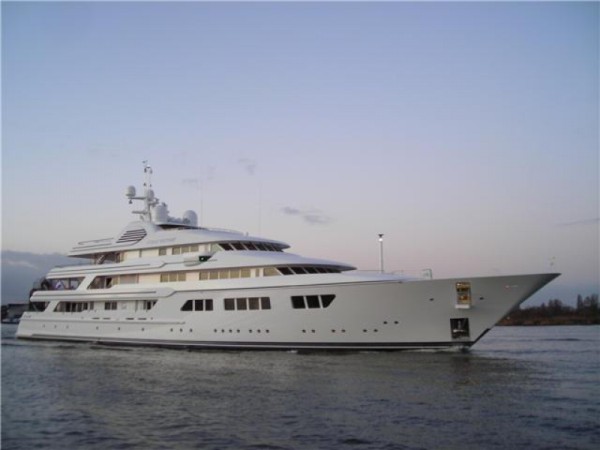 Super Yacht Ocean Victory - Heating by Speedheat Floor Heating